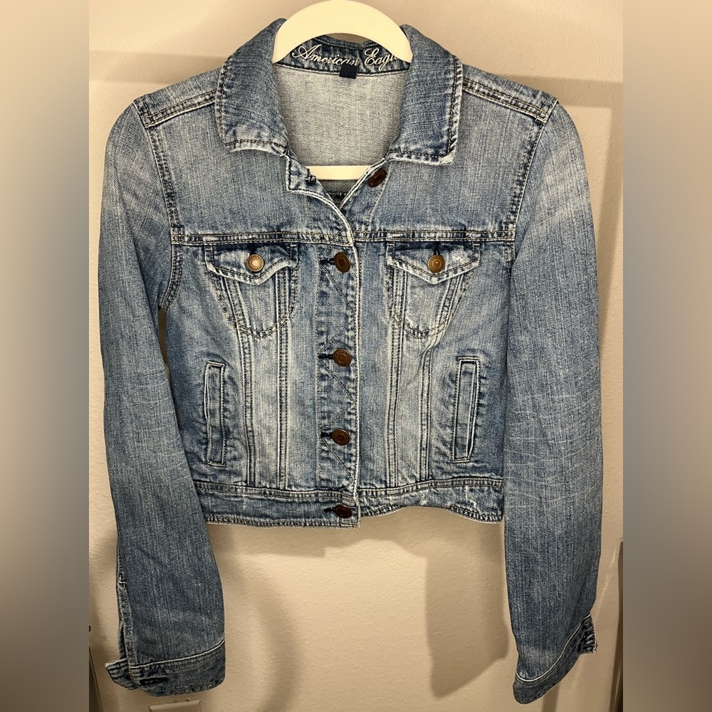 American Eagle AE AEO Denim Jacket Women’s Size Medium Blue Jean Cotton